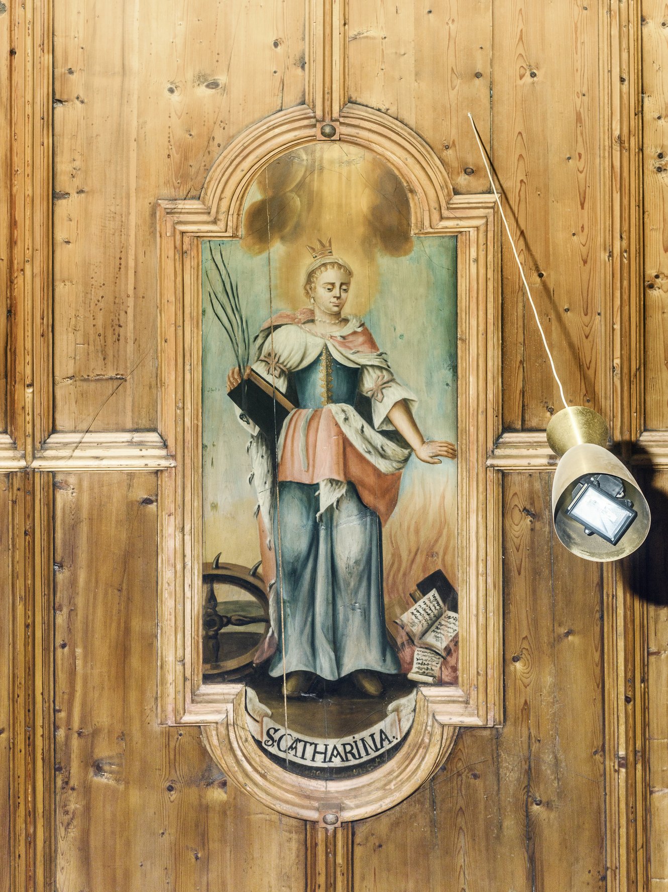 Hl. Katharina von Alexandrien, Ausschnitt aus den Vierzehn Nothelfern, Deckenbild aus der Pfarrkirche Bartholomäberg, Michael Lorünser, 1732; Foto: Dieter Petras